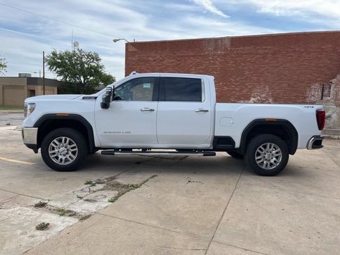 Certified 2022 GMC Sierra 2500 SLT w/ SLT Premium Package AWD/4WD image 2