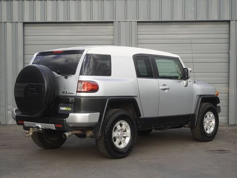 Used 2008 Toyota FJ Cruiser 4WD image 6