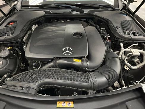 Used 2023 Mercedes-Benz E 350 4MATIC Sedan image 42