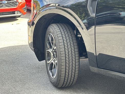 New 2025 Ford Maverick Lariat w/ 4K Tow Package image 8