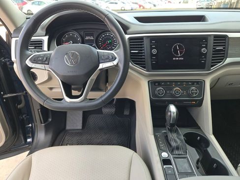 Used 2021 Volkswagen Atlas SE w/ Panoramic Sunroof Package image 10