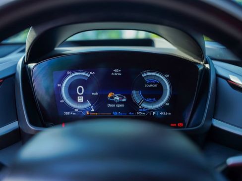 Used 2017 BMW i8 AWD/4WD image 19