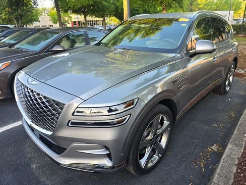 Used 2024 Genesis GV80 2.5T w/ Prestige Package AWD/4WD image 4