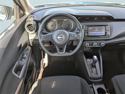 Used 2024 Nissan Kicks S image 3