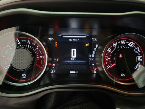 Used 2022 Dodge Challenger GT AWD/4WD image 12