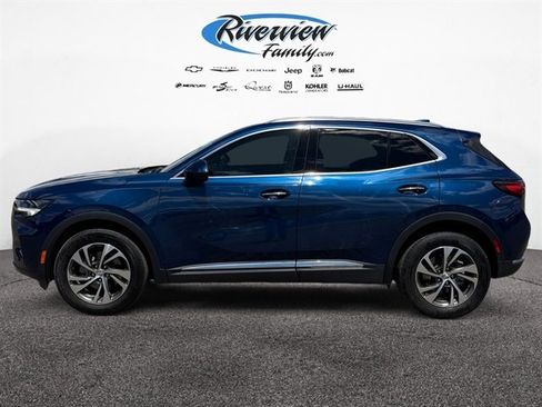 Used 2022 Buick Envision Essence w/ Technology Package I AWD/4WD image 2