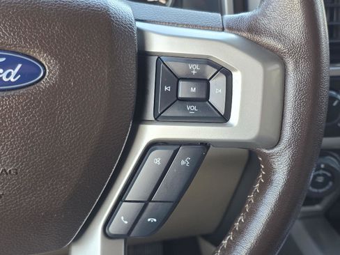 Used 2020 Ford F150 Lariat image 13