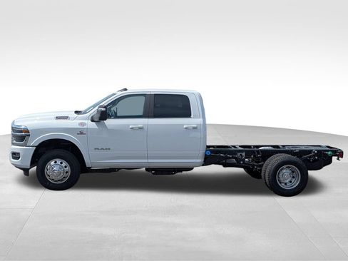 New 2026 RAM 3500 Big Horn w/ Laramie Trim Package AWD/4WD image 3
