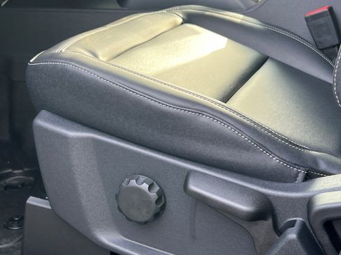 New 2025 Ford Bronco Badlands w/ Sasquatch Package image 9