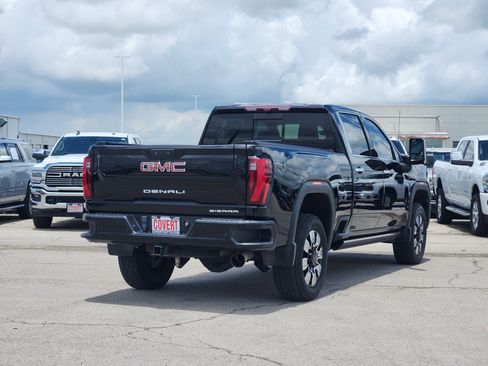 Used 2024 GMC Sierra 2500 Denali w/ Denali Reserve Package AWD/4WD image 7