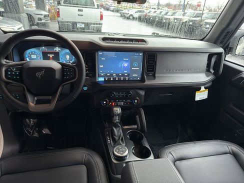 New 2025 Ford Bronco Badlands image 29