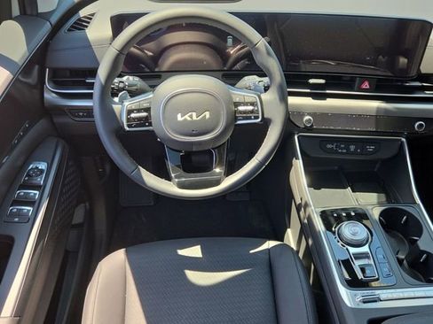 New 2026 Kia Carnival SX Prestige FWD image 8