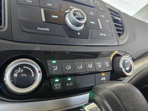 Used 2016 Honda CR-V LX image 14