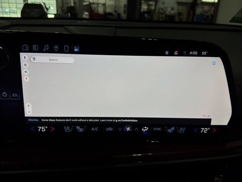 Used 2025 Chevrolet Traverse RS image 33