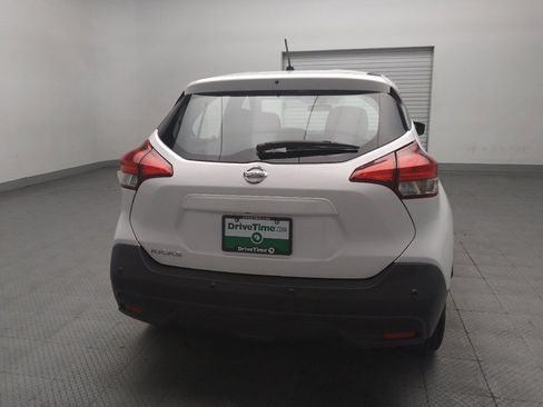 Used 2020 Nissan Kicks S FWD image 7