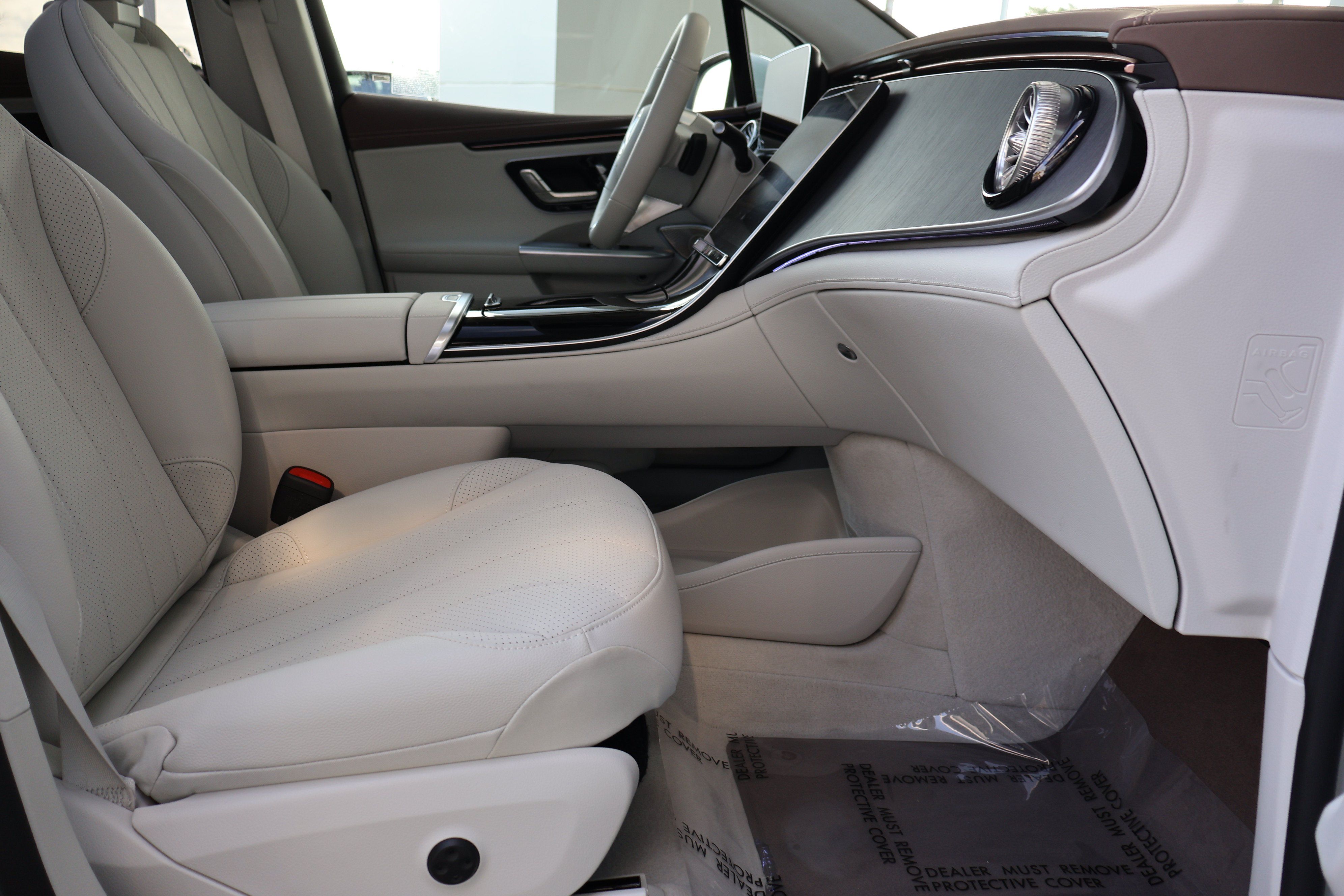 Certified 2025 Mercedes-Benz EQE 350+ 4MATIC SUV image 30