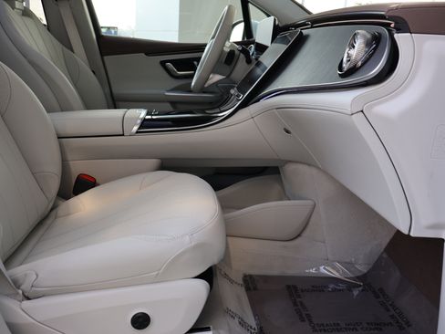 Used 2025 Mercedes-Benz EQE 350+ 4MATIC SUV image 30
