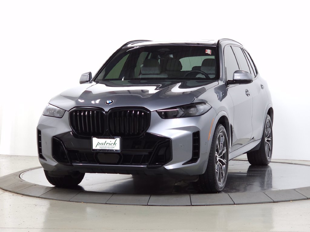 Used 2026 BMW X5 xDrive40i w/ M Sport Package AWD/4WD image 4