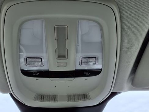 New 2026 Volvo XC60 B5 Ultra w/ Climate Package image 18