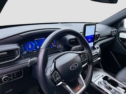 Used 2023 Ford Explorer ST w/ Equipment Group 401A image 9