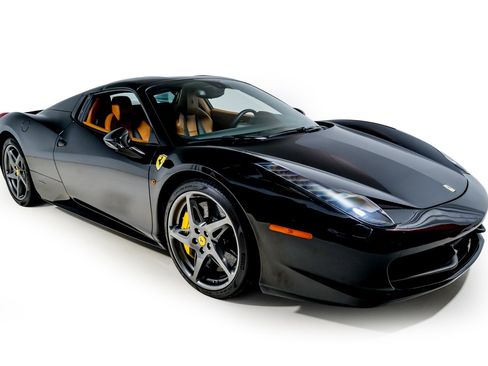 Used 2014 Ferrari 458 Spider image 11
