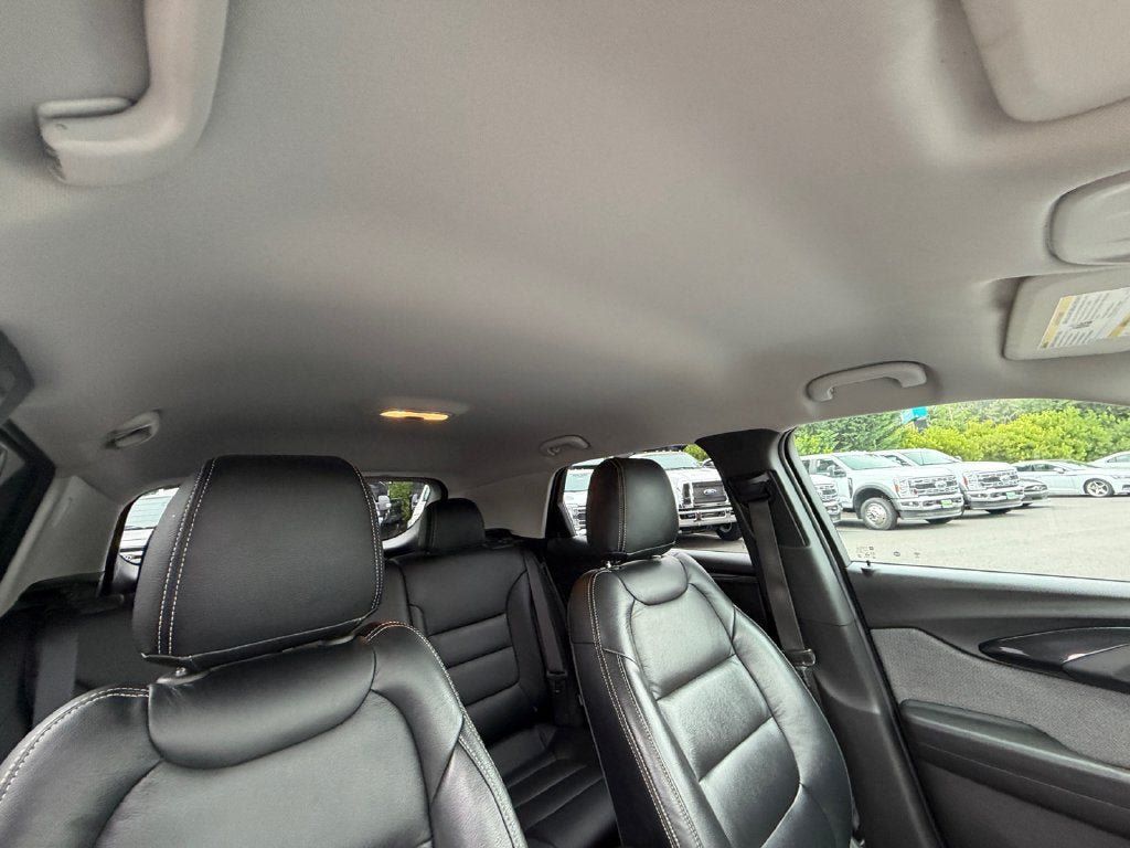 Used 2022 Chevrolet TrailBlazer LT w/ Convenience Package FWD image 28