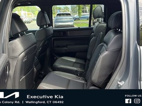 Used 2024 Hyundai Santa Fe Calligraphy AWD/4WD image 25