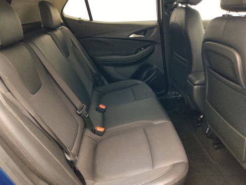 Used 2021 Buick Encore GX Preferred w/ Cold Weather Comfort Package FWD image 19