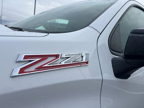 Used 2019 Chevrolet Silverado 1500 LT Trail Boss w/ Convenience Package image 14