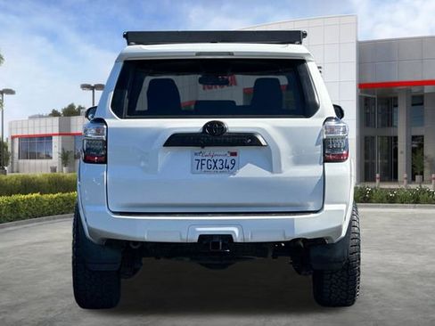 Used 2014 Toyota 4Runner SR5 image 5