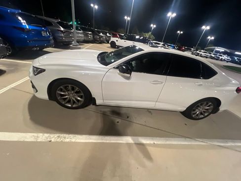 Used 2021 Acura TLX SH-AWD image 2
