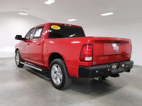 Used 2017 RAM 1500 Big Horn RWD image 7
