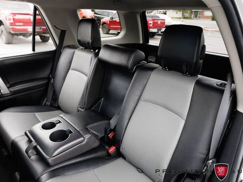Used 2017 Toyota 4Runner SR5 Premium AWD/4WD image 39