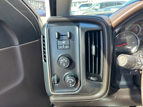 Used 2016 Chevrolet Silverado 1500 LTZ Z71 w/ LTZ Plus Package image 25