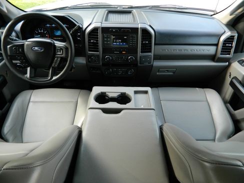 Used 2019 Ford F350 XL w/ Power Equipment Group AWD/4WD image 15