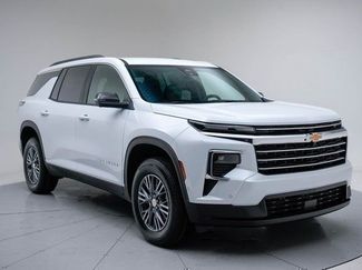 New 2026 Chevrolet Traverse LT w/ Enhanced Driving Package FWD video 1