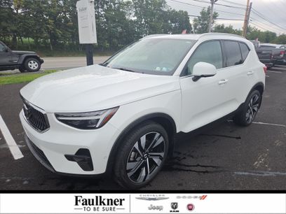 Used 2024 Volvo XC40 B5 Plus w/ Protection Package Premier