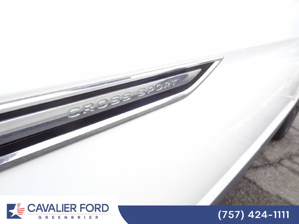 Used 2022 Volkswagen Atlas Cross Sport SE AWD/4WD image 8