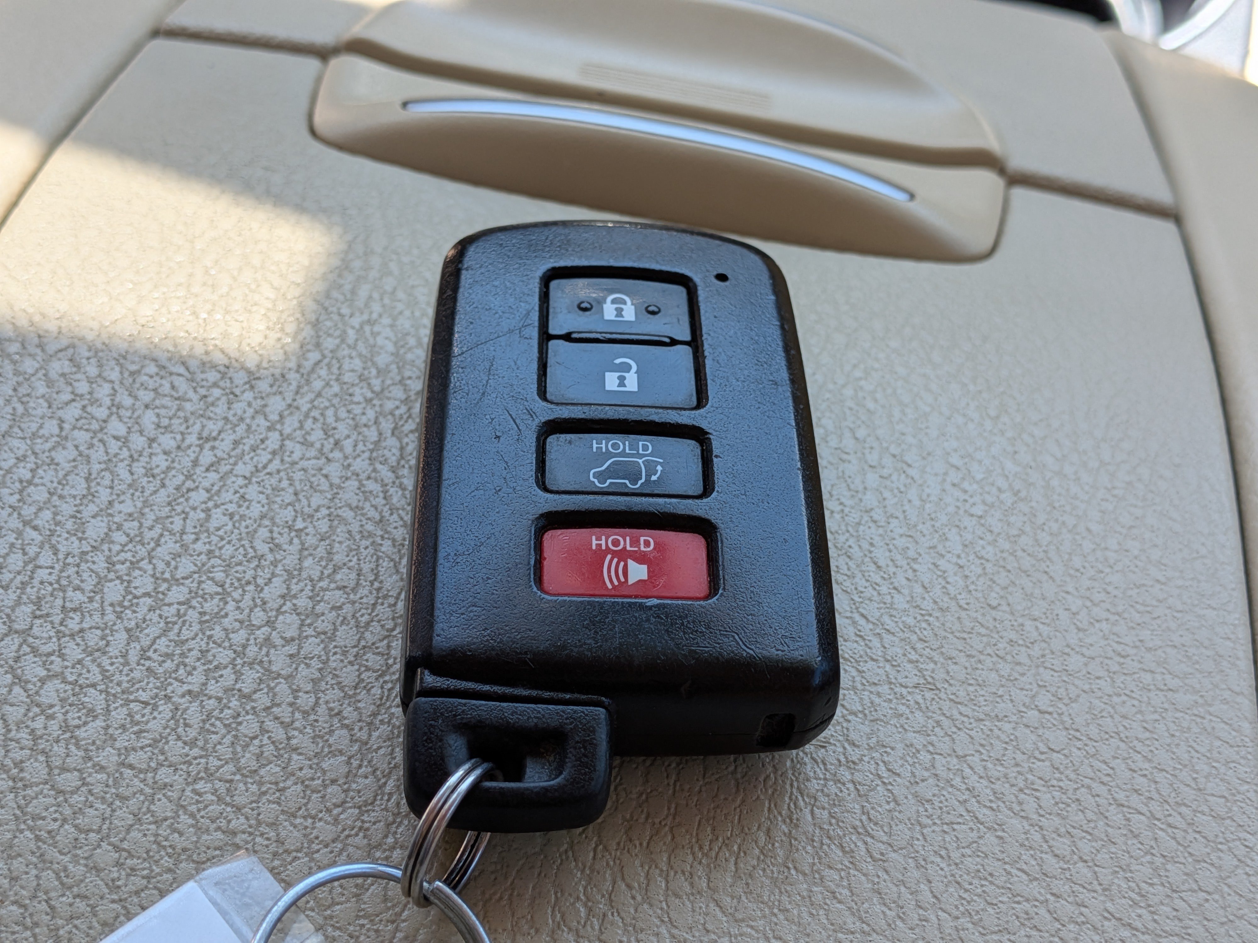 Used 2017 Toyota Highlander XLE FWD image 35