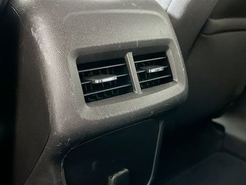 Used 2018 Chevrolet Equinox LT AWD/4WD image 28