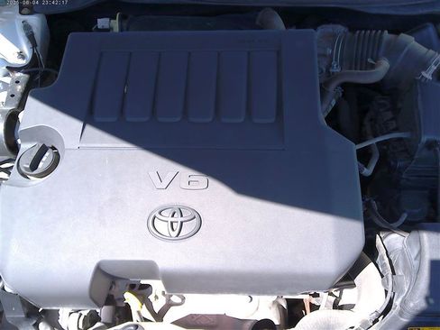 Used 2015 Toyota Camry XSE FWD image 23