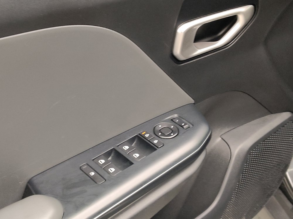Used 2025 Kia K4 FWD image 27
