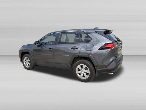 Used 2023 Toyota RAV4 LE AWD/4WD image 9