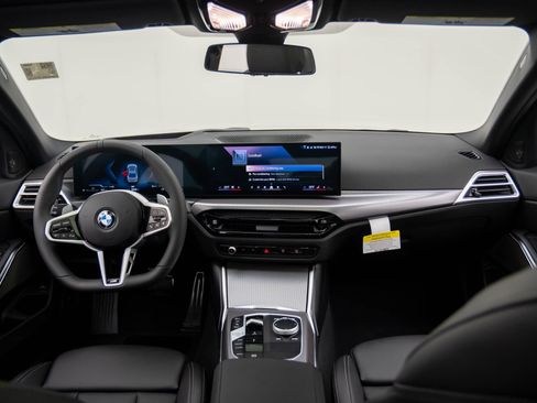 New 2026 BMW 330i xDrive Sedan w/ M Sport Package image 10