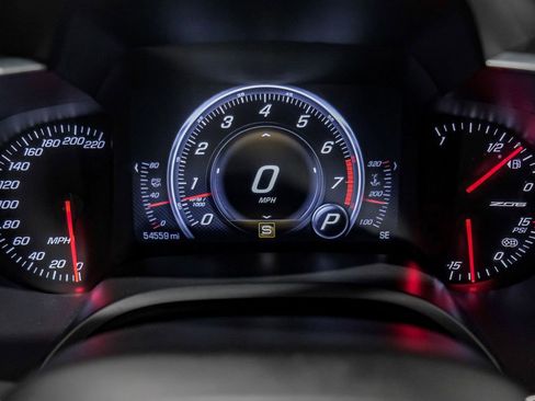 Used 2019 Chevrolet Corvette Z06 RWD image 17