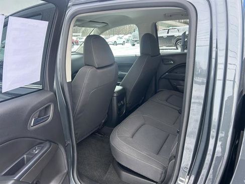 Used 2017 Chevrolet Colorado LT w/ LT Convenience Package image 32