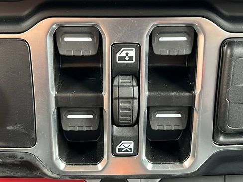 Used 2024 Jeep Wrangler Unlimited Rubicon 392 AWD/4WD image 41