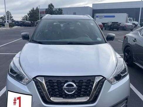 Used 2019 Nissan Kicks SR image 1