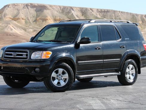 Used 2003 Toyota Sequoia Limited image 3