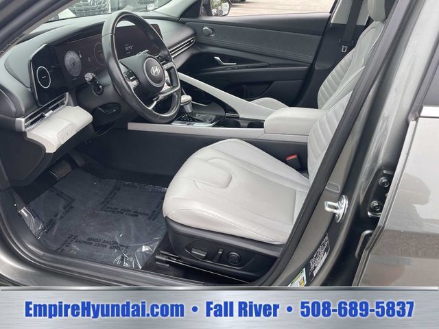 Used 2024 Hyundai Elantra Limited FWD image 16